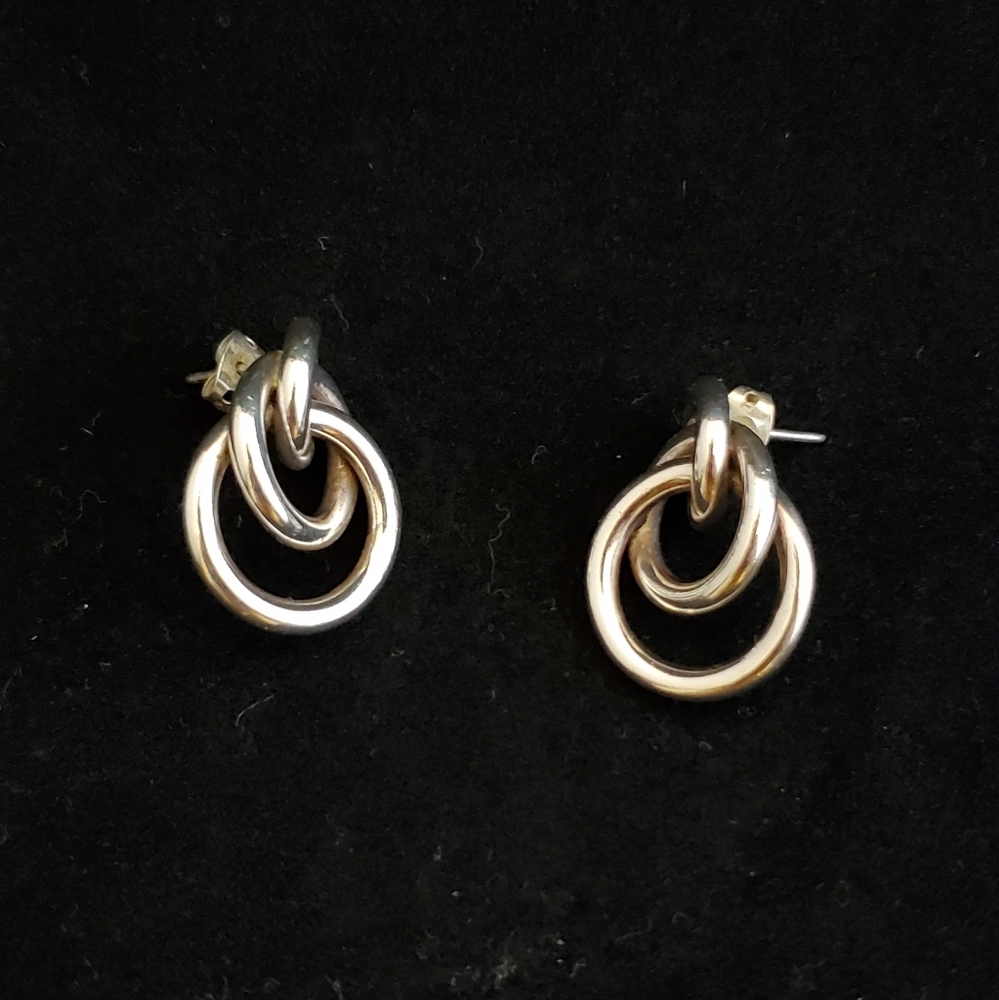 Vintage Silver Pierced Earrings 3 Ring Knot